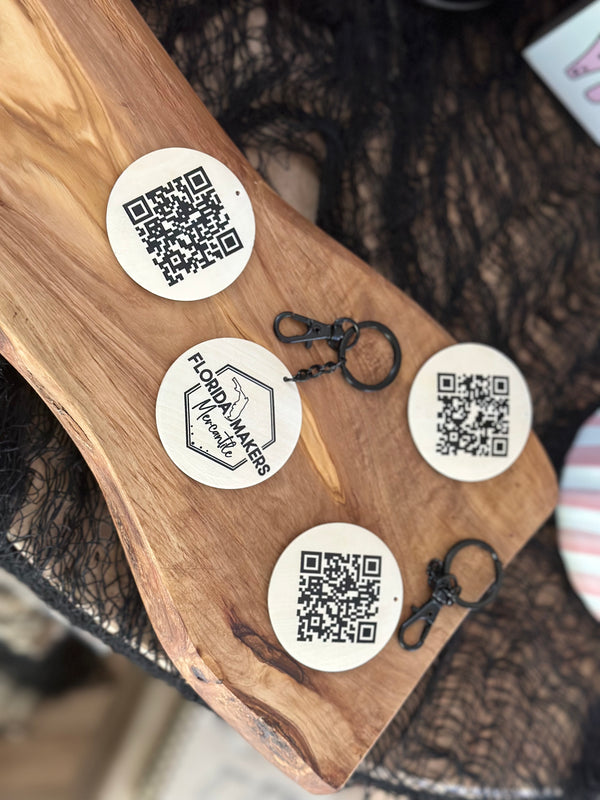 Branded QR keychain + Design Set up